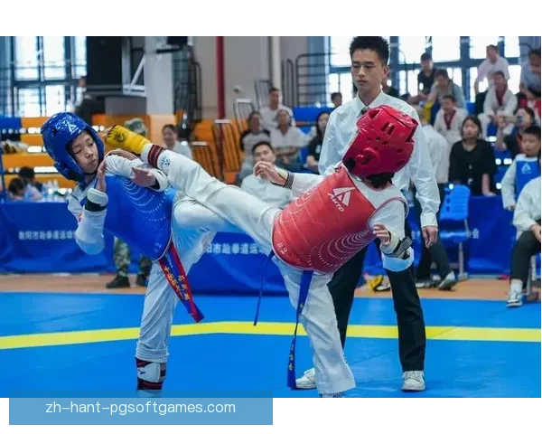 跆拳道杯赛：精英对决，强强对话，搏击风云再起