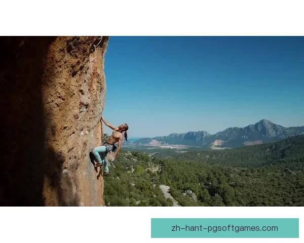 悬崖挑战：穿越极限的攀岩比赛