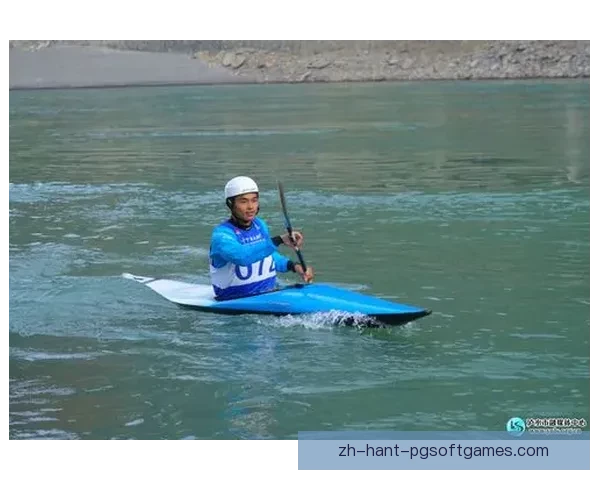 皮划艇竞速挑战：波涛汹涌，划出速度的乐章
